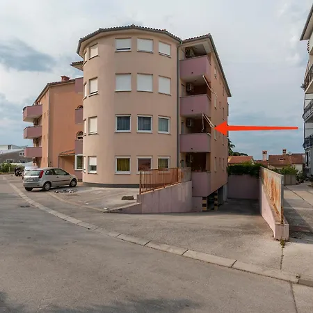 Apartament Toya *